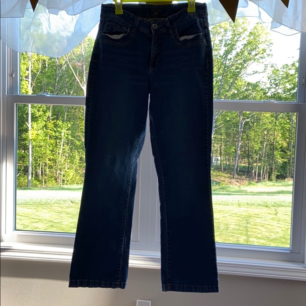 boot cut jeans